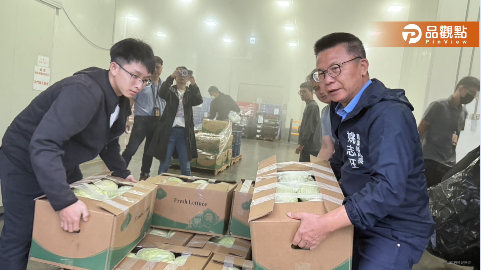 高雄風雨中緊急調度物資　高市農業局聯手農會送暖山城