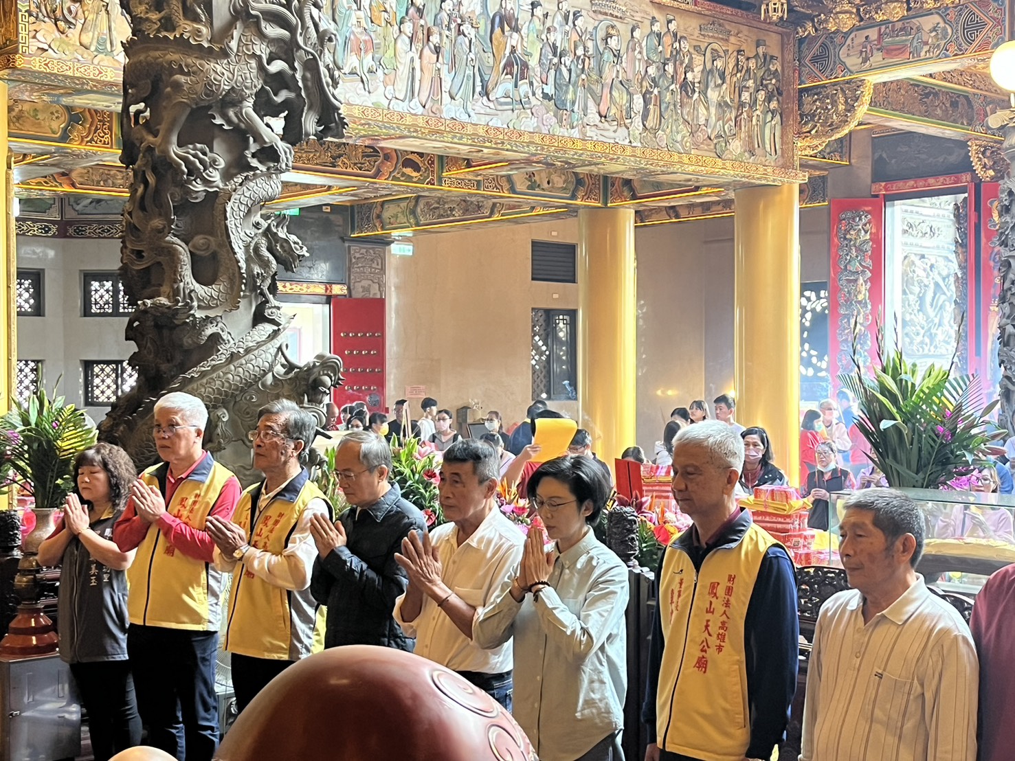 林岱樺冬至到鳳山天公廟參拜 為台灣祈平安　