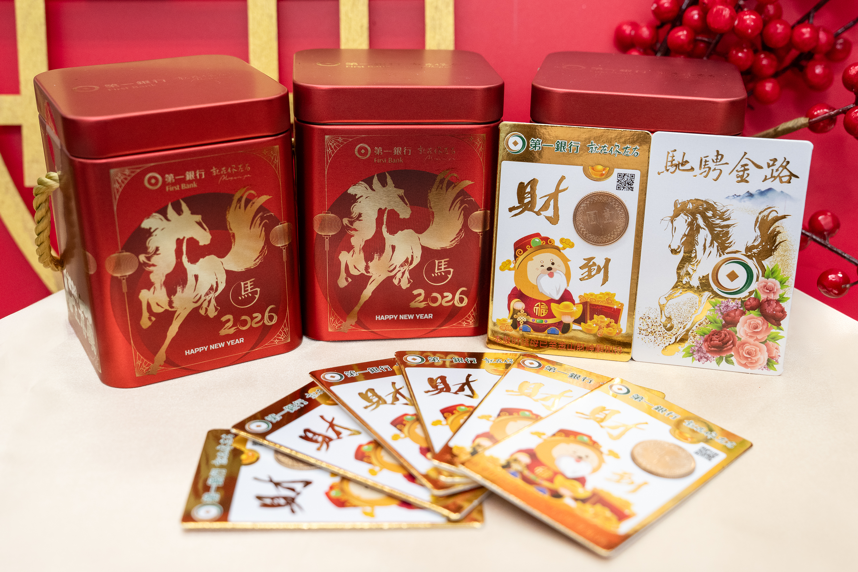 一銀發財米、發財錢母限量登場　特入金庫、「金山財神廟」祈福！