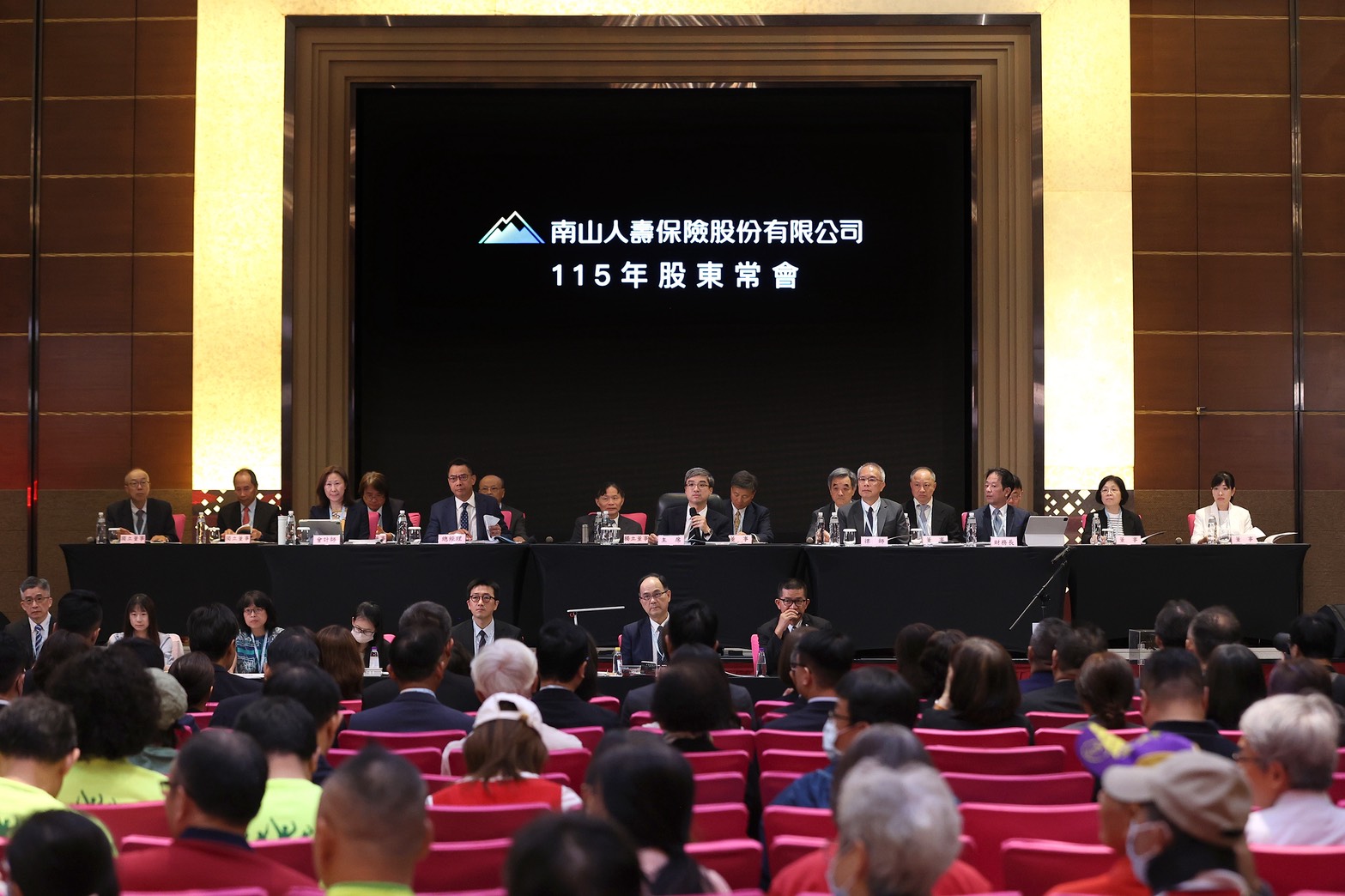 尹崇堯看南山人壽股價低估　股票上市進度、股利、獲利這樣說